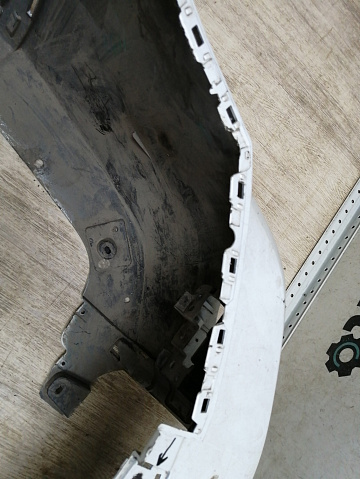 Фотография детали AA044930; Бампер задний; под паркт. (2804160XKV4AA) для Haval H9 II (2024-н.в.)/БУ; Оригинал; Р2, Удовлетворительное; . Фото номер 16