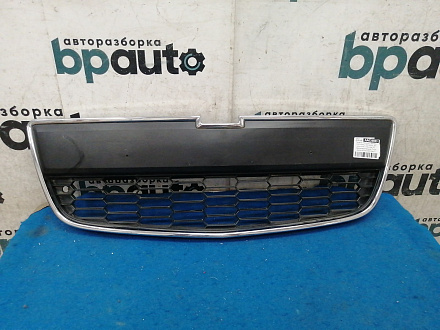 AA034693; Решетка переднего бампера (95019926) для Chevrolet Aveo II Sedan (2011- 2015)/БУ; Оригинал; Р2, Удовлетворительное; 