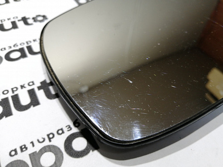 AA045097; Зеркальный элемент левый (87909-0D260) для Toyota Yaris/БУ; Оригинал; Р1, Мелкий дефект; 