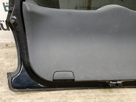 AA037037; Крышка багажника (69100-79J00) для Suzuki SX-4 (2006 — 2013)/БУ; Оригинал; Р1, Мелкий дефект; 