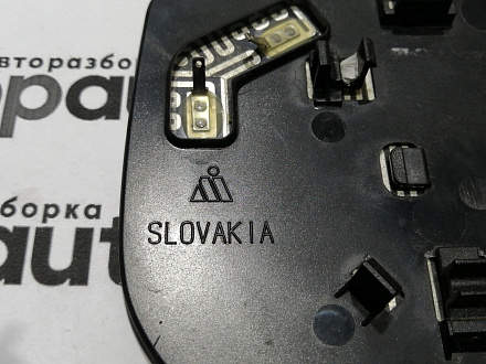 AA045098; Зеркальный элемент левый (87909-0D260) для Toyota Yaris/БУ; Оригинал; Р1, Мелкий дефект; 