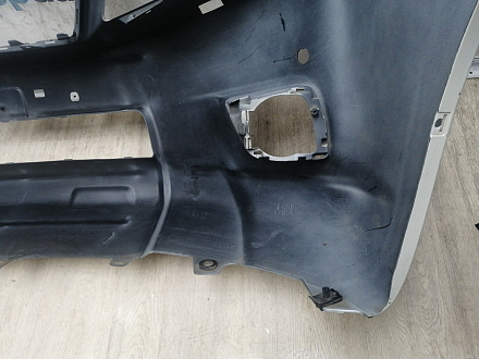 AA045980; Бампер передний; под паркт.; под омыват. (52119-60E01) для Toyota Land Cruiser Prado 150 (2010 — 2013)/БУ; Оригинал; Р1, Мелкий дефект; 