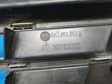 AA028240; Решетка радиатора (6RU853653B) для Volkswagen Polo V рест. Sedan (2015-2020)/БУ; Оригинал; Р2, Удовлетворительное; 