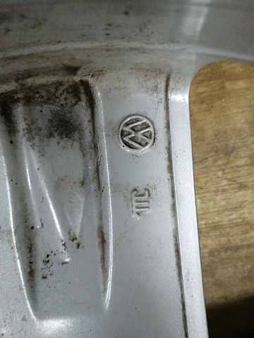 Фотография детали AA023037; Диск литой, 17X8J, 5X112, ET41 (3C8 601 025 Q) для Volkswagen/БУ; Оригинал; Р2, Удовлетворительное; . Фото номер 10