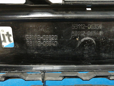 AA030960; Решетка переднего бампера (53112-06350) для Toyota Camry 55 рест.2 (2017 — 2018)/БУ; Оригинал; Р2, Удовлетворительное; 