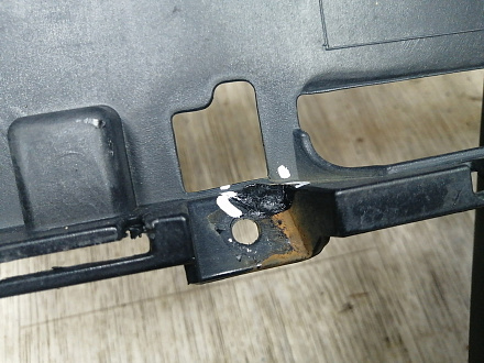 AA044497; Бампер передний; без паркт.; под омыват. (1K0807221D) для Volkswagen Jetta V (2005- 2010)/БУ; Оригинал; Р1, Мелкий дефект; 