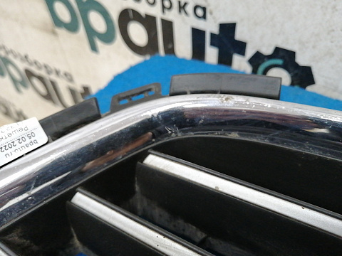 Фотография детали AA025634; Решетка переднего бампера (13238553) для Opel Astra/БУ; Оригинал; Р1, Мелкий дефект; . Фото номер 19