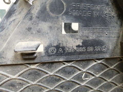 Фотография детали AA046139; Решетка переднего бампера, AMG; под паркт. (A1668855022) для Mercedes-Benz GL-klasse II (X166) (2012-2016)/БУ; Оригинал; Р1, Мелкий дефект; . Фото номер 14