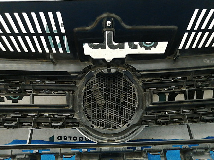 AA031012; Решетка радиатора (5N0853653E) для Volkswagen Tiguan I рест. (2011- 2016)/БУ; Оригинал; Р2, Удовлетворительное; 
