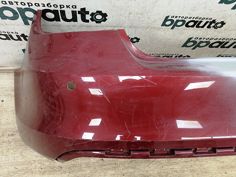 Фотография детали AA032725; Бампер задний; под паркт. (60U 807 421) для Skoda Rapid/БУ; Оригинал; Р1, Мелкий дефект; . Фото номер 4