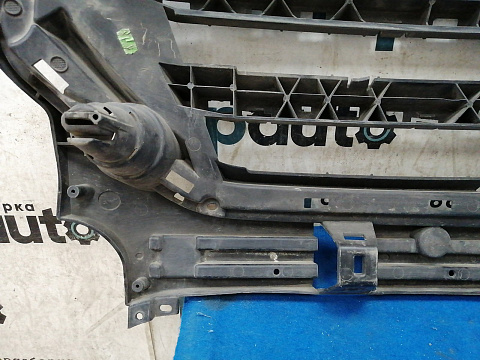 Фотография детали AA032224; Каркас решетки радиатора (GV44-8A164-A) для Ford Kuga II рест. (2016-2019)/БУ; Оригинал; Р1, Мелкий дефект; . Фото номер 16
