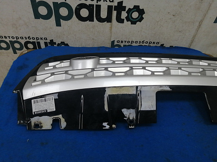 AA030038; Решетка радиатора (FK72-BA100-CAW) для Land Rover Discovery Sport I L550 (2014 - 2019)/БУ; Оригинал; Р1, Мелкий дефект; 