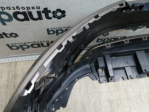 Фотография детали AA045883; Бампер передний, R-DYNAMIC; под паркт.; без омыват. (K8D2-17F775-BB) для Land Rover Range Rover Evoque II (2019- 2023)/БУ; Оригинал; Р1, Мелкий дефект; . Фото номер 16