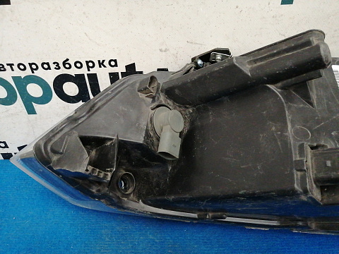 Фотография детали AA042406; Фара галоген правая (6RU941016) для Volkswagen Polo V Sedan (2010-2014)/БУ; Оригинал; Р1, Мелкий дефект; . Фото номер 17