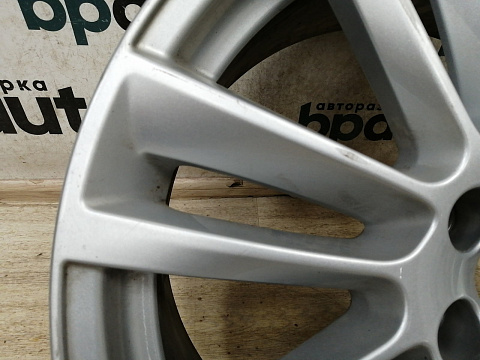 Фотография детали AA033558; Диск литой, 19x8.5J, 5x108, ET45 (HK83-1007-DA) для Jaguar F-Pace I (2016-2020)/БУ; Оригинал; Р1, Мелкий дефект; . Фото номер 7