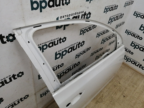 Фотография детали AA018689; Дверь передняя правая (5K4831312) для Volkswagen Golf/БУ; Оригинал; Р0, Хорошее; (LB9A) Белый. Фото номер 17