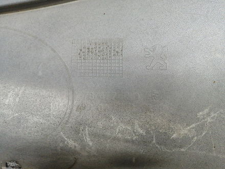 AA026701; Бампер передний, без ПТФ; без паркт.; без омыват. (9625078477) для Peugeot 206 (1998-2012)/БУ; Оригинал; Р1, Мелкий дефект; 