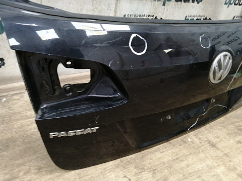 Фотография детали AA031522; Крышка багажника (3AF827025A) для Volkswagen Passat B7 Wagon (2011- 2014)/БУ; Оригинал; Р3, Под восстановление; . Фото номер 13
