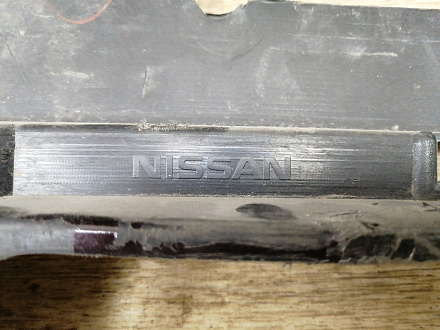 AA029960; Бампер задний, под накладку; под паркт. (85022-1LA0H) для Infiniti QX80 I рест. (2014-2017)/БУ; Оригинал; Р2, Удовлетворительное; 