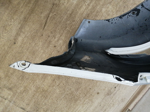 Фотография детали AA039655; Бампер передний; без паркт.; без омыват. (1ZU 807 221) для Skoda Octavia/БУ; Оригинал; Р1, Мелкий дефект; . Фото номер 7