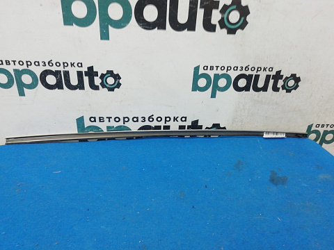 Фотография детали AA022172; Молдинг над стелом задний левый, хром для Kia Sportage/БУ; Оригинал; Р1, Мелкий дефект; . Фото номер 4