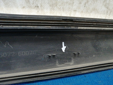 Фотография детали AA031994; Накладка на дверь передняя левая, молдинг (75732-60190) для Lexus GX460/БУ; Оригинал; Р2, Удовлетворительное; . Фото номер 9