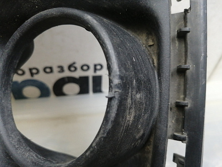 AA046341; Накладка ПТФ левая (86523-H0000) для Kia Rio IV Sedan (2017- 2020)/БУ; Оригинал; Р1, Мелкий дефект; 