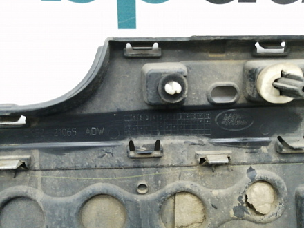 AA017417; Накладка на дверь передняя левая (CK52-21065-ADW) для Land Rover Range Rover/БУ; Оригинал; Р1, Мелкий дефект; 