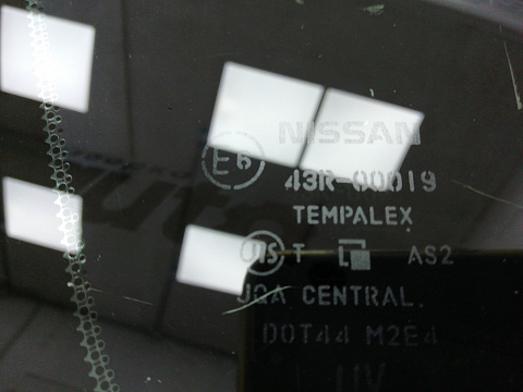 Фотография детали AA009180; Стекло заднего левого крыла (83301-JN20B) для Nissan Teana 32/БУ; Оригинал; Р0, Хорошее; . Фото номер 4