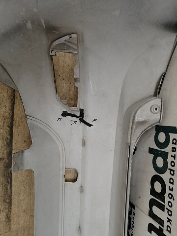 Фотография детали AA038351; Бампер задний; без паркт. (8M51-A17906-A) для Ford Focus II Hatchback рест. (2007- 2011)/БУ; Оригинал; Р1, Мелкий дефект; . Фото номер 20