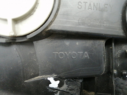 AA016778; Фара светодиодная левая (81185-42680) для Toyota Rav4 40 рест. (2015 — 2019)/БУ; Оригинал; Р2, Удовлетворительное; 
