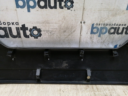 AA045279; Накладка крышки багажника нижняя, пластик (90901-JU00A) для Nissan X-Trail T31/БУ; Оригинал; Р1, Мелкий дефект; 