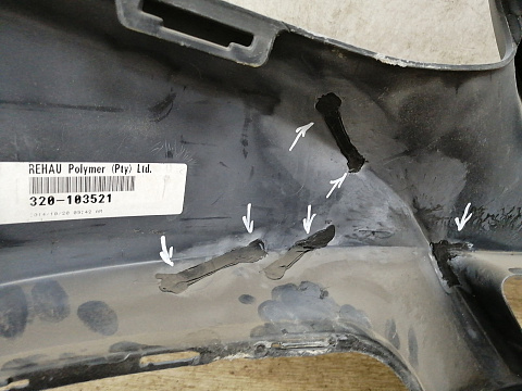 Фотография детали AA034106; Бампер передний; под паркт.; без омыват. (A2058800125) для Mercedes-Benz C-klasse IV (W205) (2014-2018)/БУ; Оригинал; Р1, Мелкий дефект; . Фото номер 22