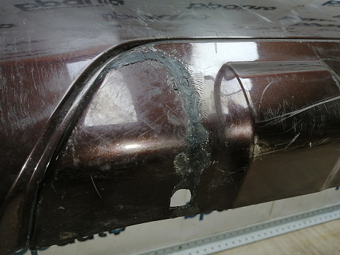 Фотография детали AA044662; Бампер задний; без паркт. (85022-5X00H) для Nissan Pathfinder III рест. (2010-2014)/БУ; Оригинал; Р1, Мелкий дефект; . Фото номер 9