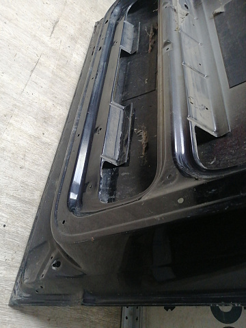 Фотография детали AA045484; Дверь сдвижная правая (7H0843108) для Volkswagen/БУ; Оригинал; Р2, Удовлетворительное; . Фото номер 32