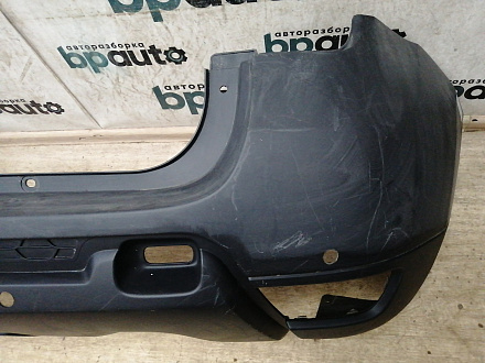 AA032657; Бампер задний; под паркт. (850225435R) для Renault Duster I рест. (2015-2021)/БУ; Оригинал; Р1, Мелкий дефект; 