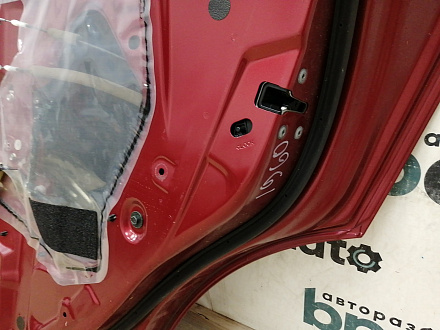 AA037208; Дверь задняя правая (H210M-1KAMA) для Nissan Juke/БУ; Оригинал; Р1, Мелкий дефект; NAH, Красный перламутр