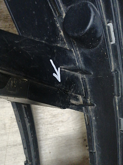 AA044496; Бампер передний; без паркт.; под омыват. (1K0807221D) для Volkswagen Jetta V (2005- 2010)/БУ; Оригинал; Р1, Мелкий дефект; 