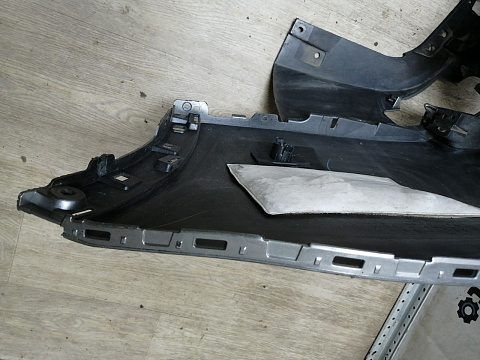 Фотография детали AA044929; Бампер задний; под паркт. (2804100XKV3AA) для Tank 500 (2021-н.в.)/БУ; Оригинал; Р1, Мелкий дефект; . Фото номер 10