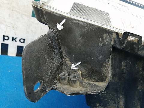 Фотография детали AA021288; Фара галоген правая (81130-0F060) для Toyota Corolla Verso рест. 2 (2007-2009)/БУ; Оригинал; Р1, Мелкий дефект; . Фото номер 6