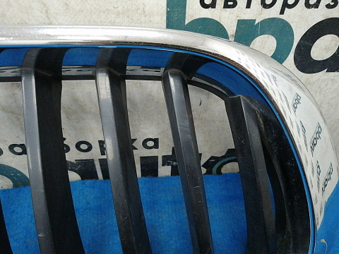 Фотография детали AA032302; Решетка радиатора правая (51117338572) для BMW Х3 II (F25)  рест. (2014-2017)/БУ; Оригинал; Р1, Мелкий дефект; . Фото номер 6