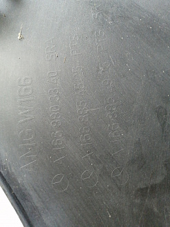 AA046104; Бампер передний, AMG; под паркт.; под омыват. (A1668803140) для Mercedes-Benz M-klasse III (W166) (2011-2015)/БУ; Оригинал; Р1, Мелкий дефект; 