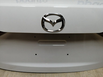 AA045243; Крышка багажника (BHY1-5261X) для Mazda 3 BM/БУ; Оригинал; Р1, Мелкий дефект;