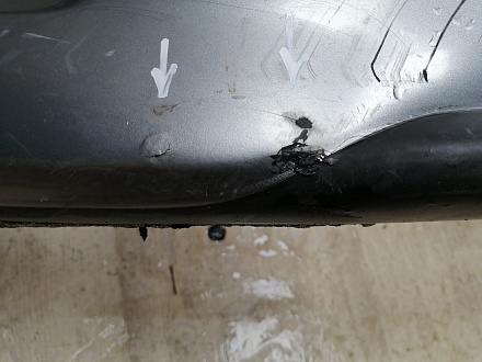 AA045767; Бампер передний; без паркт.; под омыват. (EH44-50031) для Mazda CX-7 I рест. (2009-2012)/БУ; Оригинал; Р1, Мелкий дефект; 