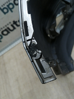 AA045677; Бампер передний, Sport-Style; без паркт.; под омыват. (5NU807221) для Volkswagen Tiguan I рест. (2011- 2016)/БУ; Оригинал; Р1, Мелкий дефект; 