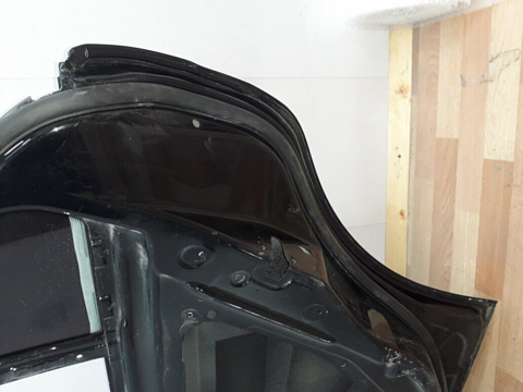 Фотография детали AA001727; Дверь задняя правая, Седан (A2127300230) для Mercedes-Benz E-klasse IV Sedan (W212) (2009-2013)/БУ; Оригинал; Р0, Хорошее; (197) Черный металик. Фото номер 3