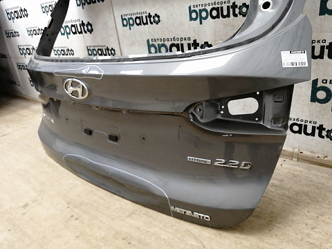 Фотография детали AA029819; Крышка багажника (72800-S1000) для Hyundai Santa Fe/БУ; Оригинал; Р2, Удовлетворительное; . Фото номер 9