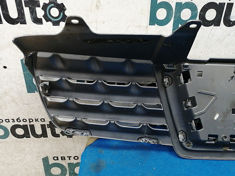 Фотография детали AA033312; Решетка радиатора (62310-JD000) для Nissan Qashqai I (2006-2010)/БУ; Оригинал; Р2, Удовлетворительное; . Фото номер 24