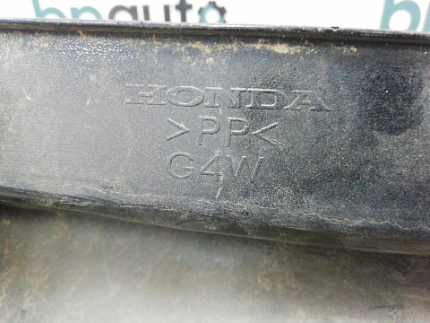 Фотография детали AA008002; Бампер задний, правая часть; без паркт. (71502-SWA-ZZ000) для Honda CR-V III (2006-2009)/БУ; Оригинал; Р1, Мелкий дефект; . Фото номер 8