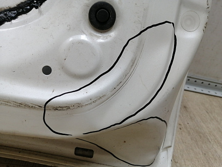 AA044246; Крышка багажника (67005-60F50) для Lexus GX460/БУ; Оригинал; Р1, Мелкий дефект; 